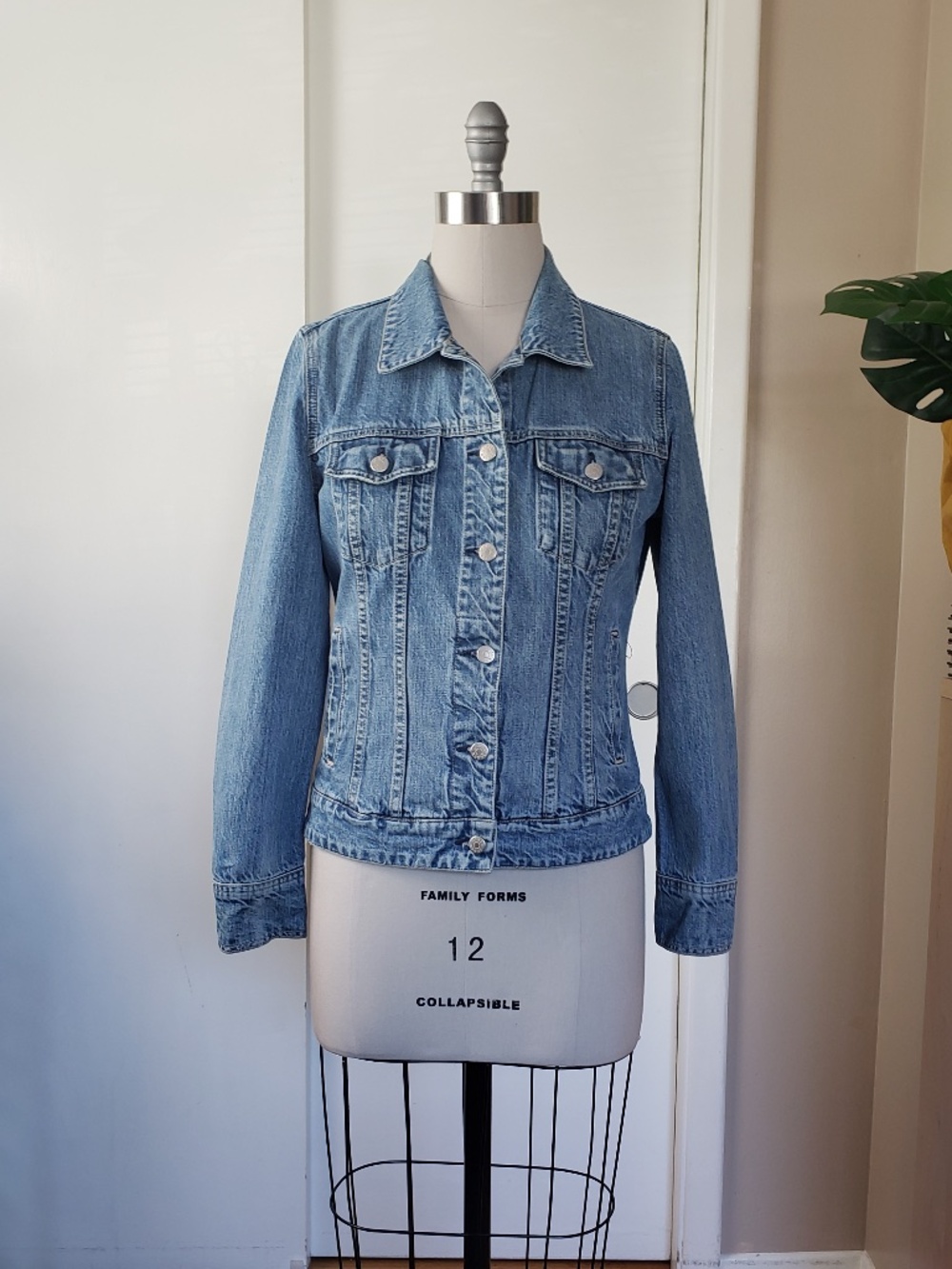 J.Crew Classic Denim Jacket Size Medium!